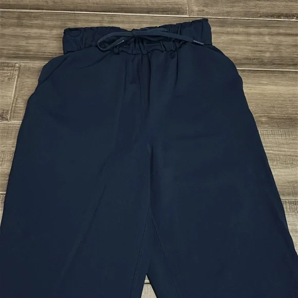 EUC Lululemon Keep Moving Pant 7/8 High-Rise 0 - Picture 6 of 12